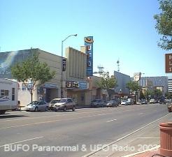 Down town Roswell. You can see the Roswell International UFO Research Center and Library on the left. 